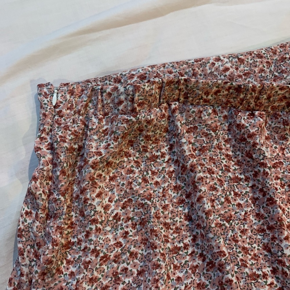 Size M midi skirt women